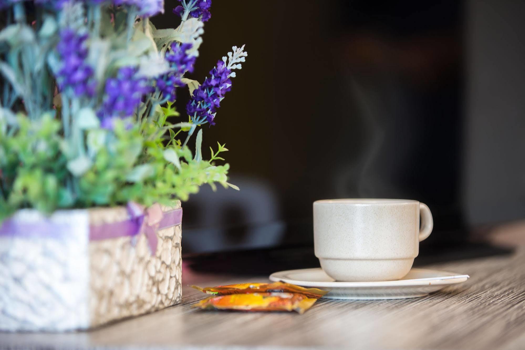 Lavender Inn Nusa Bestari Джохор Бахру Екстериор снимка