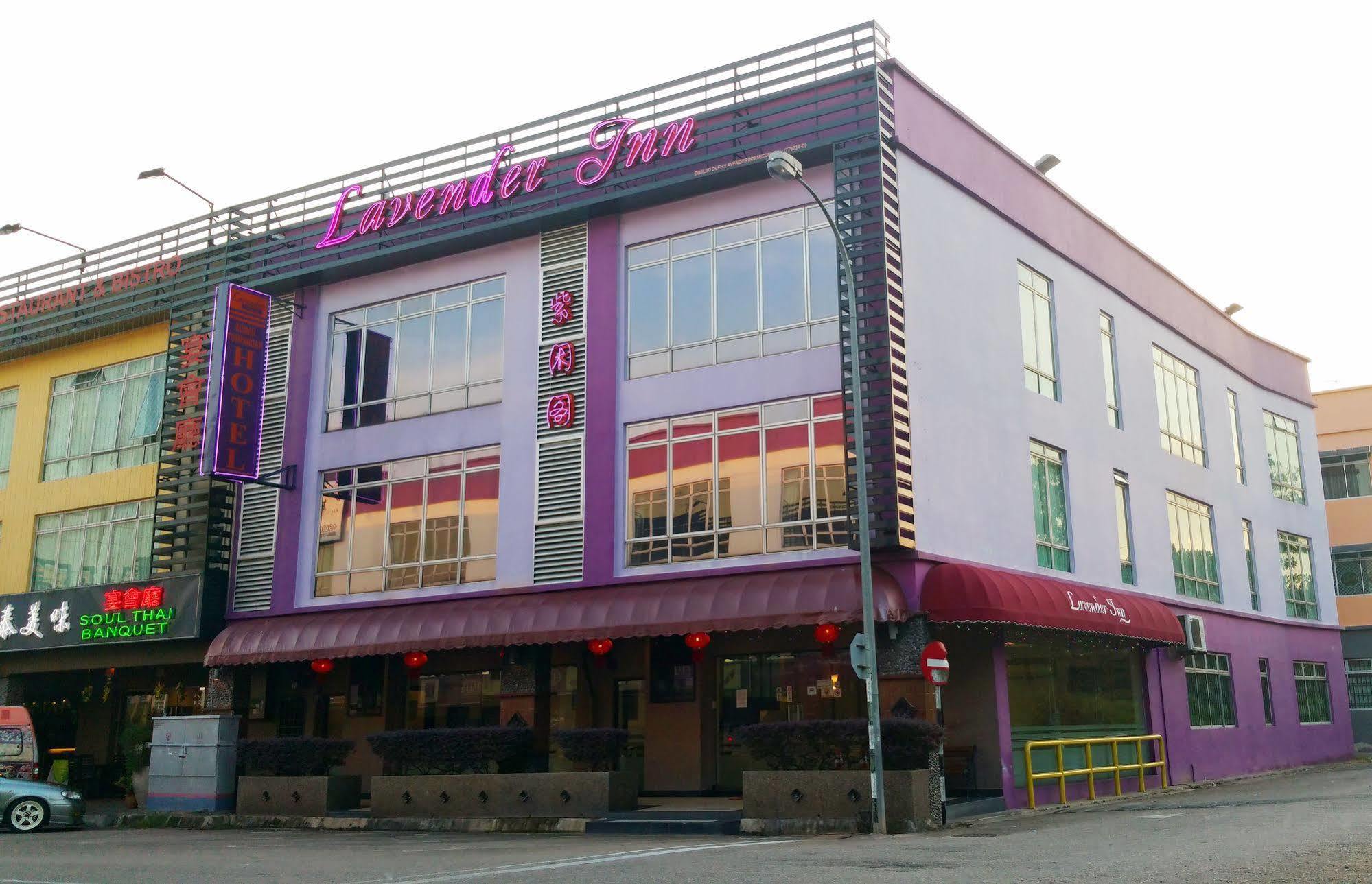 Lavender Inn Nusa Bestari Джохор Бахру Екстериор снимка